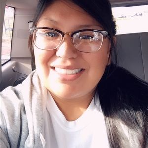 Meet your Posher, Monica